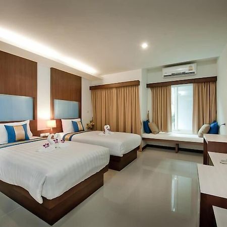 Tuana Blue Sky Patong Hotel Exterior foto