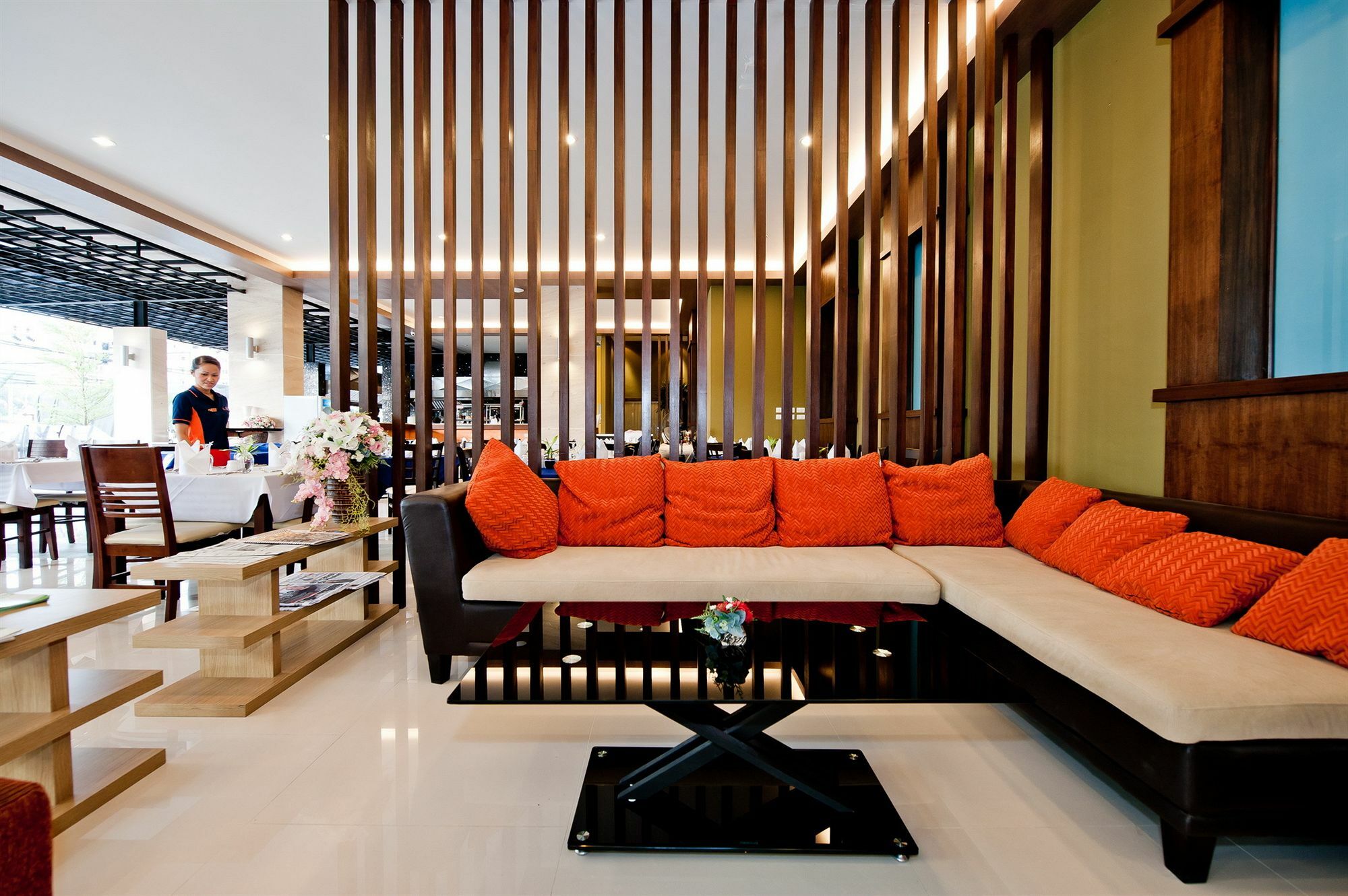 Tuana Blue Sky Patong Hotel Exterior foto